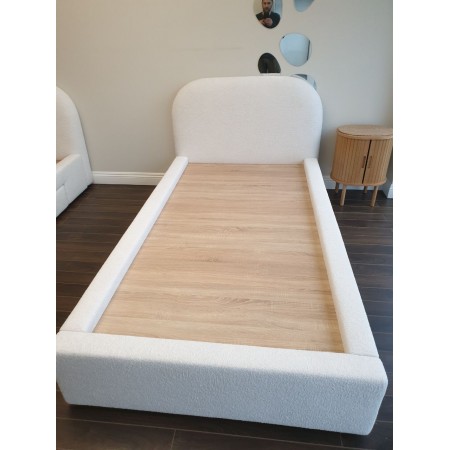 Pat pentru copii cu sertare de depozitare  